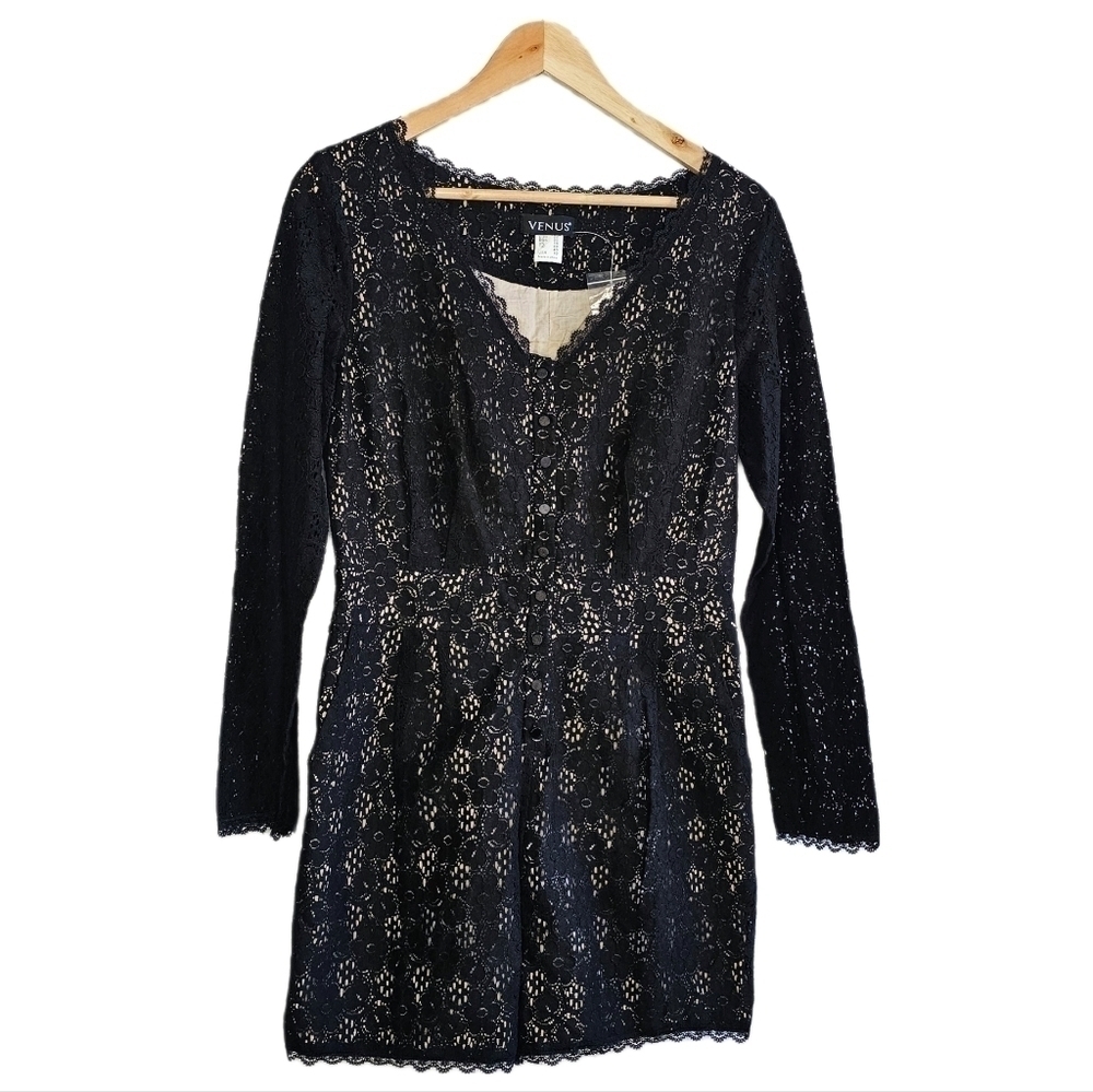 Lace black lined button front v-neck black romper size 10